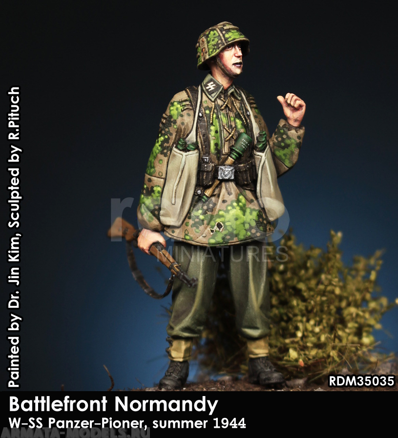 RDM35035 Фигура немецкого содата W-SS Panzer-Pioner, summer 1944 RADO MINIATURES