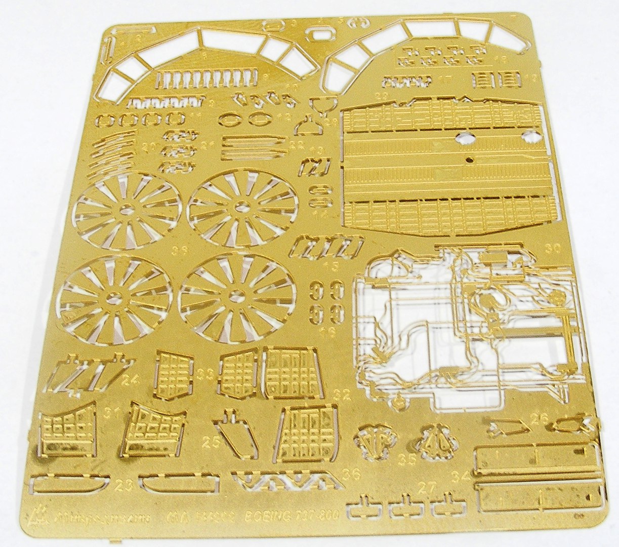 144202 Boeing 737-800 от Звезды (1:144)