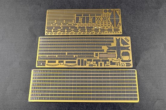 03714P Немецкий линкор Гнейзенау Trumpeter