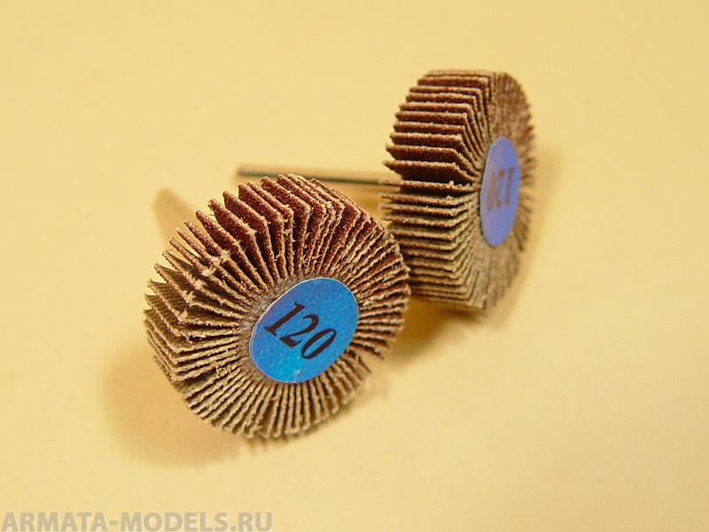 2407 Круг лепестковый, d 30 х 10 мм,зерно Р 120, 2 шт./уп., блистер