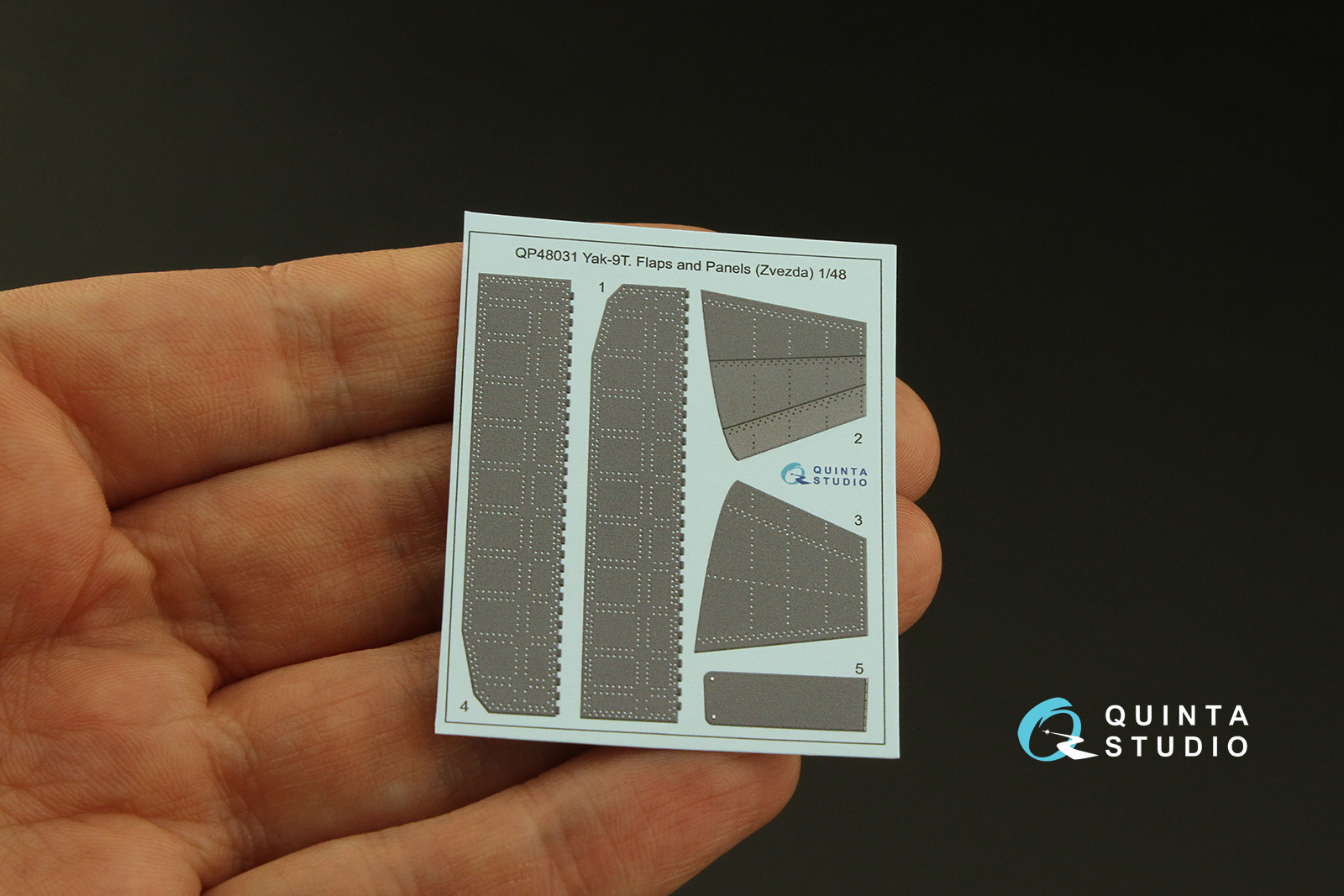 QP48031 Щитки и панели для Як-9Т (Звезда)