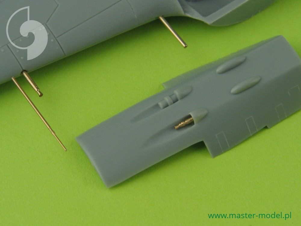 AM-72-012 Набор вооружения и ПВД для самолета Fw 190 A2 - A5 (стволы на MG 17, MG FF, MG 151)