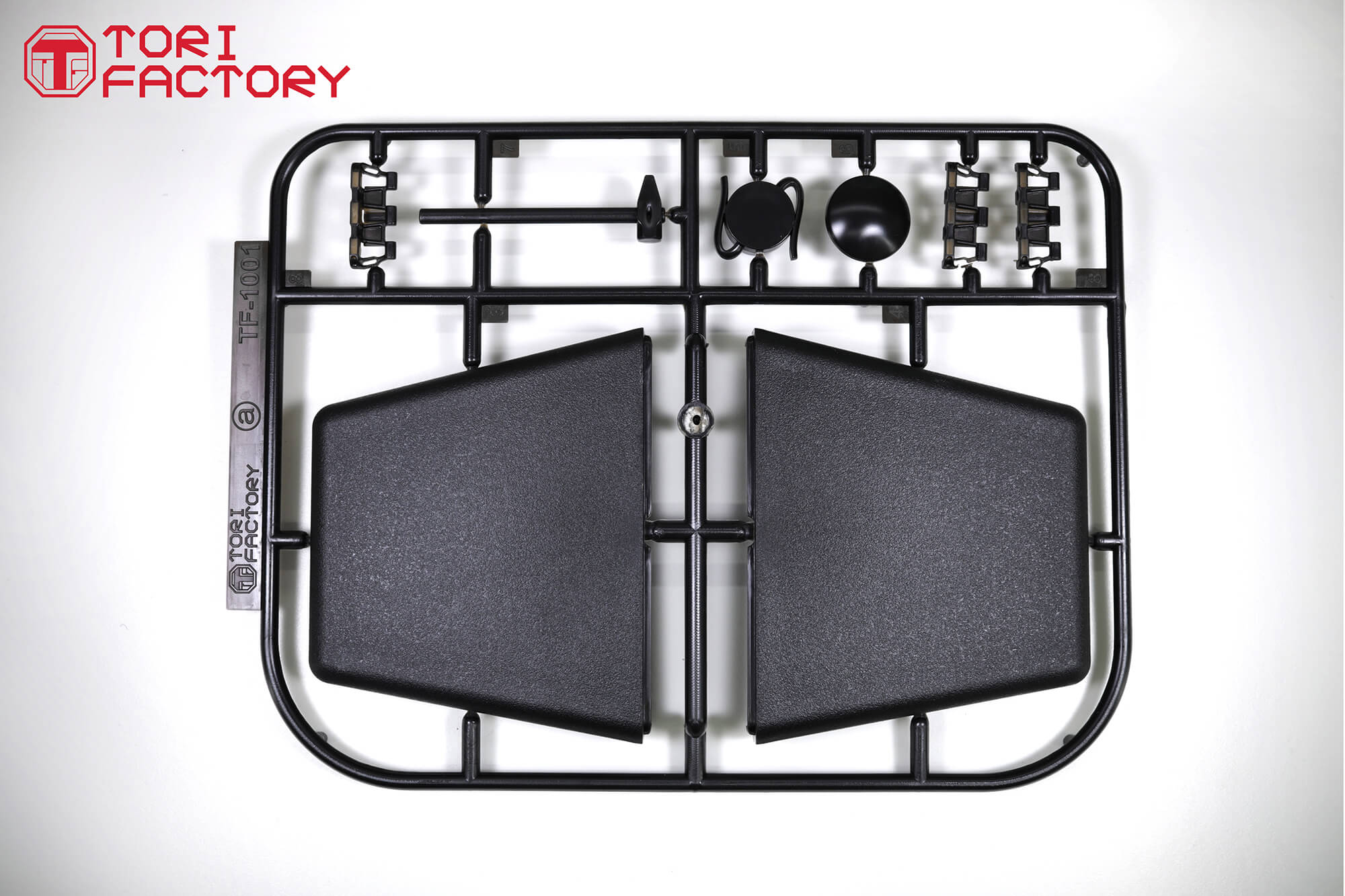 Сборная модель танкового трака из пластмассы 1:1 German Pz.kpfw. III/IV 40cm Track (Mid Type)