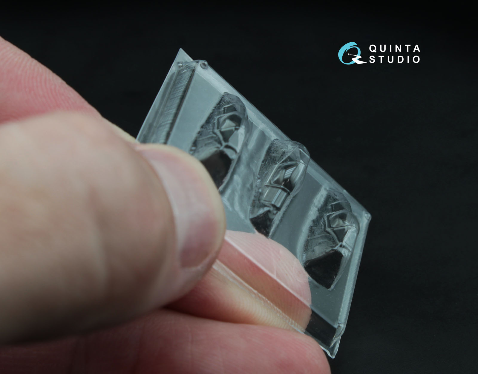 QC144001 1: 144 Набор остекления Spitfire  Mk.IX, 3 шт (для модели Eduard)