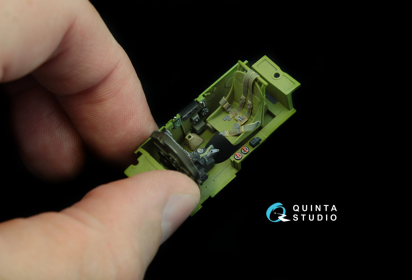 QD48030 1:48 3D Декаль интерьера кабины  P-38G (для модели Tamiya)