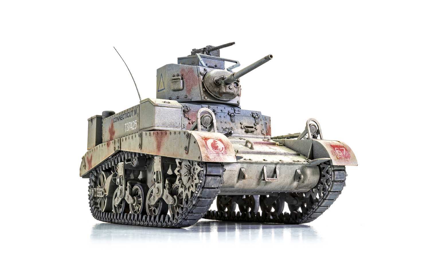 A1358 Сборная модель Танка M3 Stuart Honey (British Version) Airfix