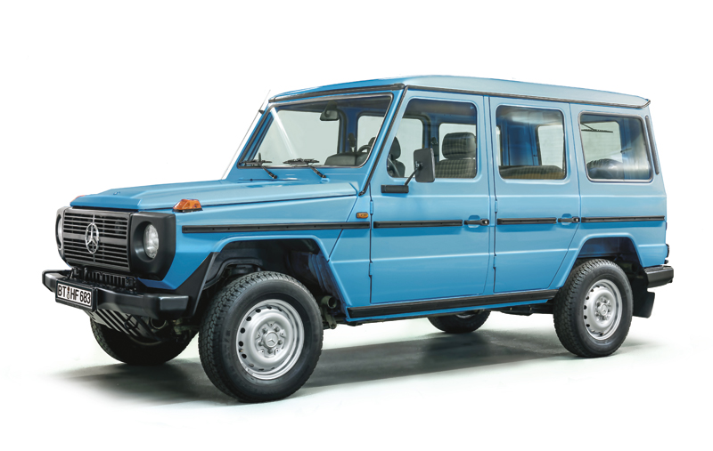 3640ИТ Автомобиль MERSEDES BENZ G230 Italeri