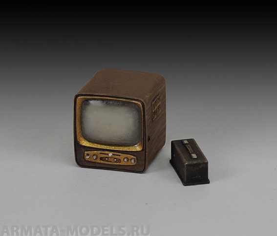 RM733 TV-1930/50 (1/35 scale)