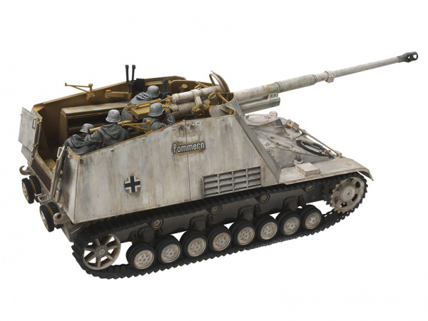35335 Немецкое тяжелое самоходное противотанковое 88мм орудие Nashorn с 4-мя фигурами Tamiya