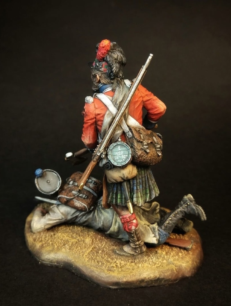 VD-54003(M). Сапер 42-го (Королевских Шотландских горцев) пехотного полка quot;Черная Стражаquot; и французский пехотинец, 1815 г. (комплект из 2 фигур) 54 мм. Материал - белый металл. Chronos Miniatures