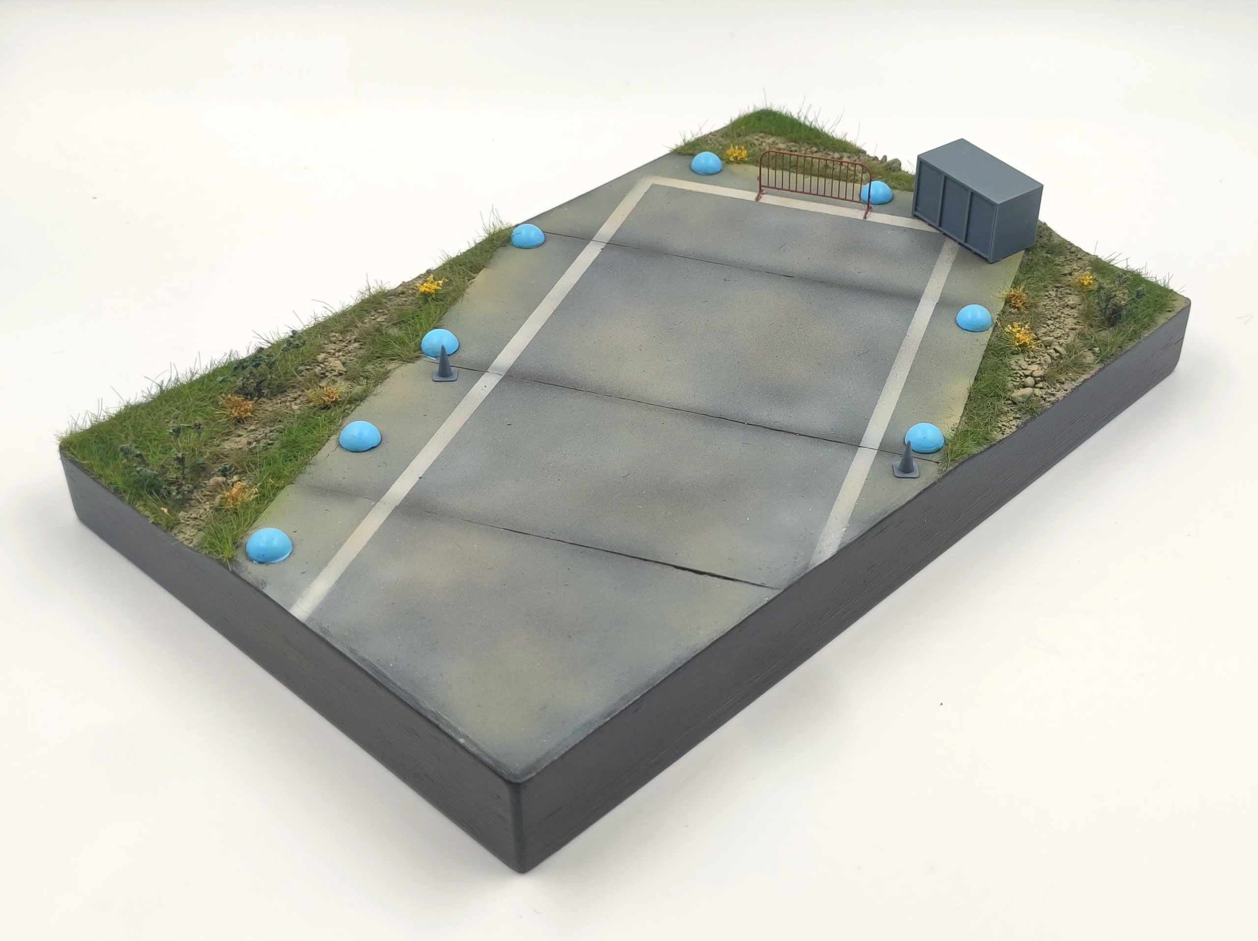 HE-020 Подставка парковка  для Мишки