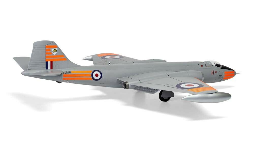 A10101C Сборная модель самолета English Electric Canberra B2/B20 Airfix