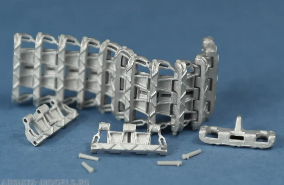 MTL-35011 Tracks for  Pz.Kpfw.IV , StuG III  1943 - 45 V, solid horne