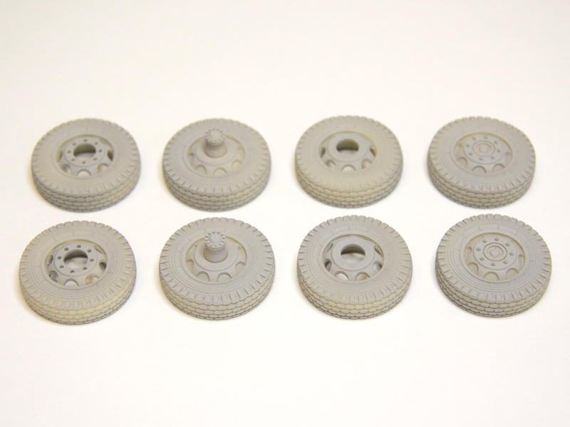 RIM35025  Колеса для грузовиков ЗИС-150/ЗИЛ-164, масштаб 1/35