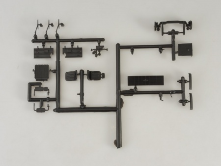1175KIT Сборная модель МАЗ-5337 бортовой, поздний AVD Models